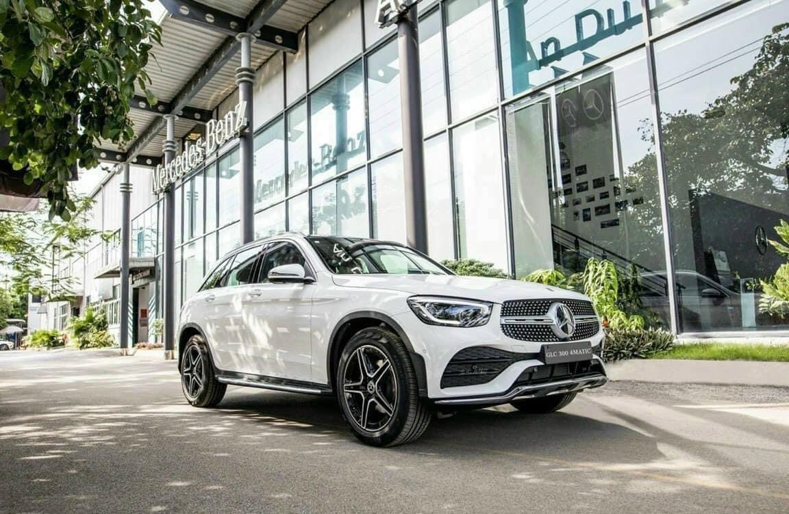 GLC 300 2 Bảng giá xe Mercedes tại Bình Định mới nhất