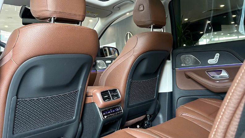 Hàng ghế thứ 2 GLS450 4matic Facelift