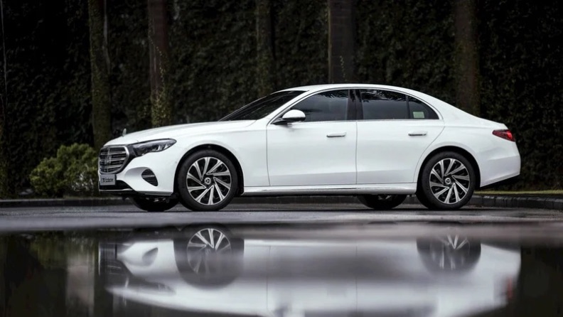 Chieu dai E200 Exclusive all new