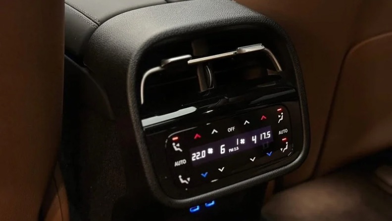 Điều hoà 4 vùng thermotronic