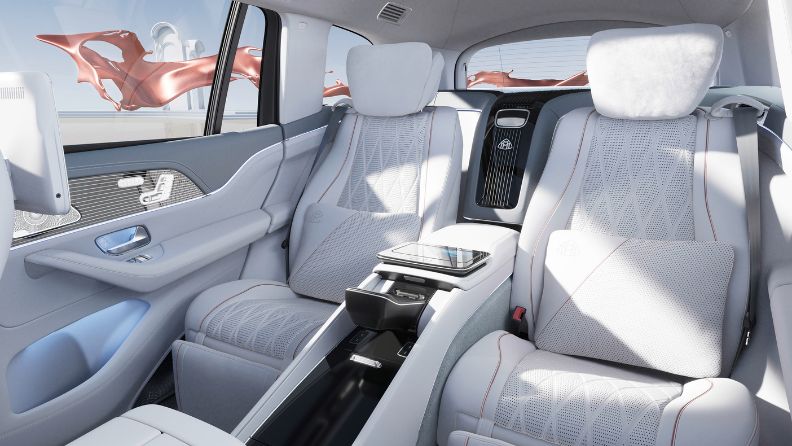 Khoang thương gia Maybach GLS600
