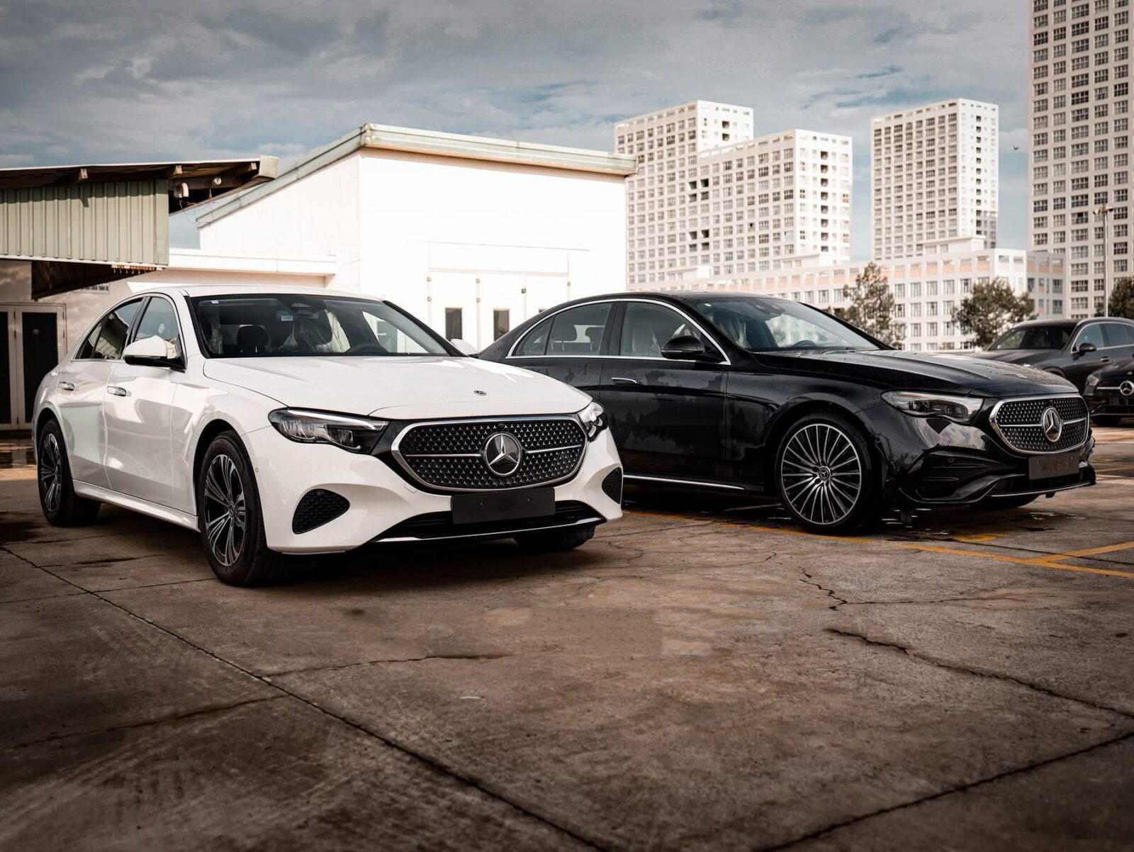 E200 Avantgarde và E200 Exclusive