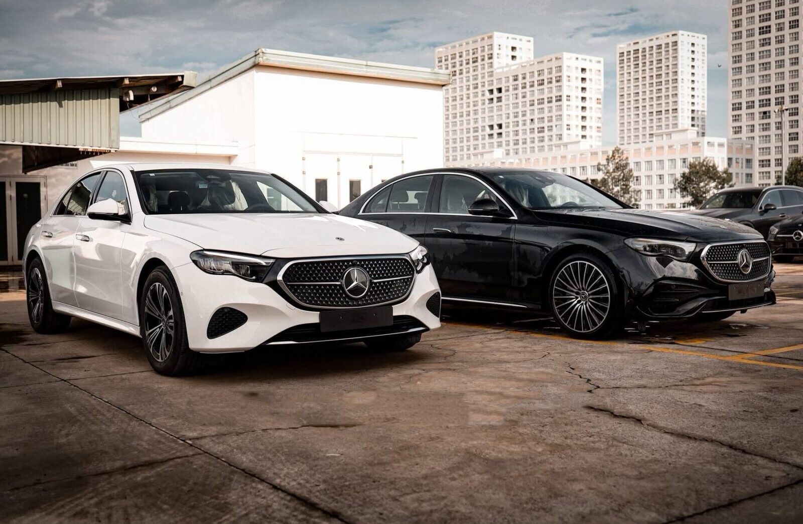 E200 Avantgarde và E200 Exclusive