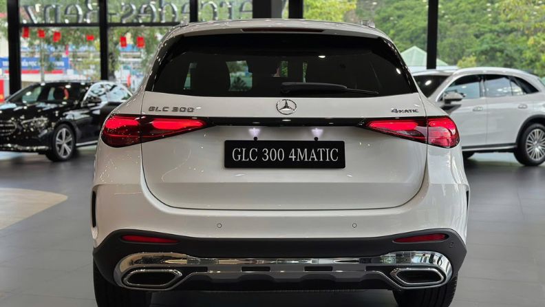 glc300 Chi phí nuôi Mercedes GLC300 4MATIC bao nhiêu?