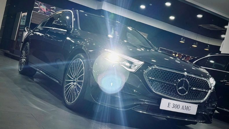 Mercedes-Benz E 300 2026